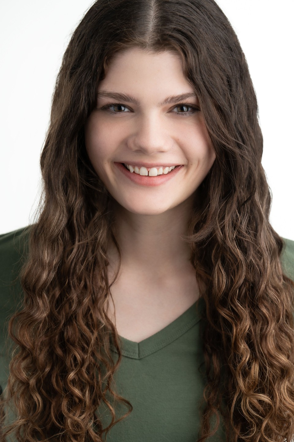 Allyssyn d Mills