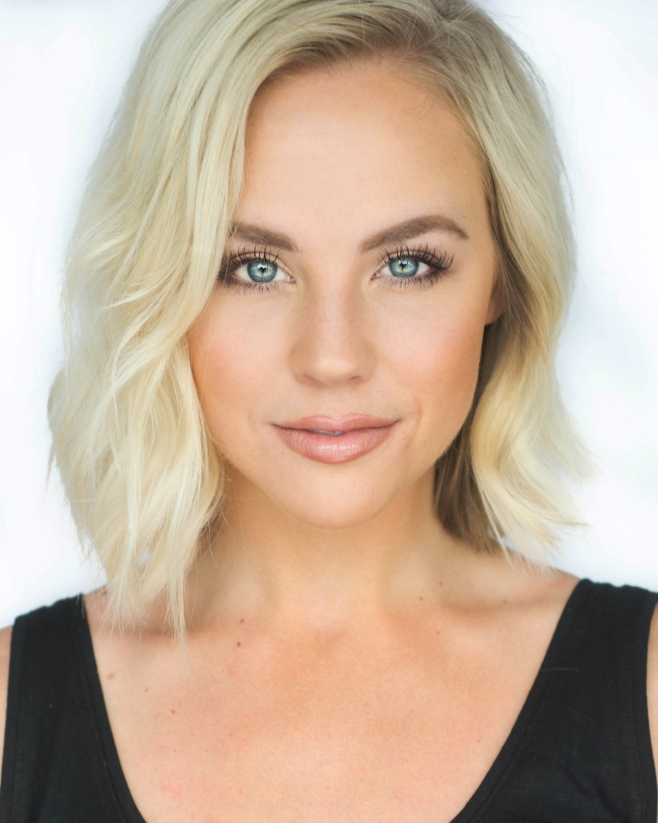 Claira  Hollingsworth