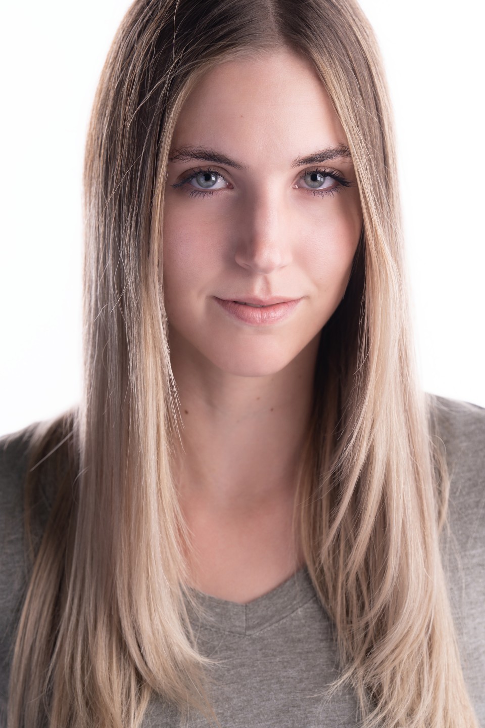 Kaitlyn  Howell Magdalina